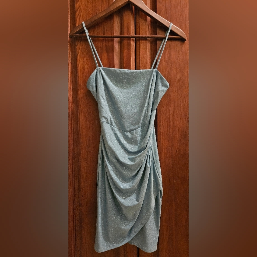 Elegant Glitter Dress with Spaghetti Straps